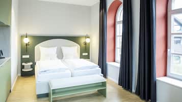 Superior Double Room, Non Smoking | Minibar, laptop workspace, blackout drapes, soundproofing