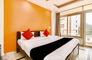 Premium bedding, minibar, individually decorated, individually furnished