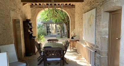 The Confraternity house : Residence with pool