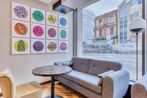 Lounge - Hub By Premier Inn London Clerkenwell (London)