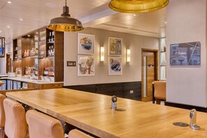 Lounge - Hub By Premier Inn London Clerkenwell (London)