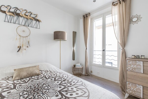 1 bedroom, iron/ironing board, travel cot, free WiFi