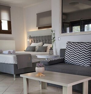 Design studio suite | Woonruimte | Een 40-inch ledtelevisie met digitale zenders en een televisie