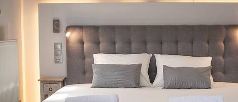 Design Studio Suite | Iron/ironing board, free WiFi