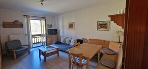 TV, table football, ping pong - The Gschwendtnerhof in the high valley invites you: Apartment ciao-aschau Bunk 20 (Aschau)