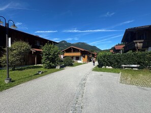 Exterior - The mountaineering village invites you: Vacation apartment ciao-aschau Förster (Aschau)