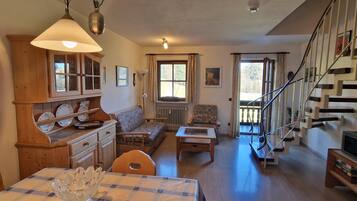 Televisio, pöytäjalkapallopöytä, pöytätennispöytä