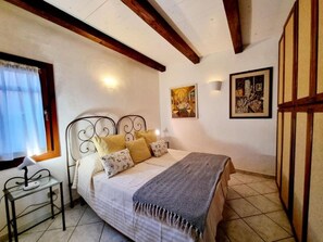 2 Schlafzimmer, Bügeleisen/Bügelbrett, kostenloses WLAN