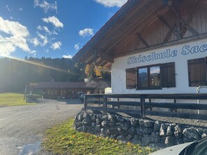 Exterior - The mountaineering village invites you: Vacation apartment ciao-aschau Bär (Aschau)