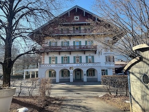 Exterior - The historic Haus zur Burg invites you: Apartment ciao-aschau Biedermann (Aschau)