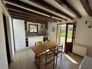 Dining - Country house in the heart of rural Pays d'Auge (Le Renouard)