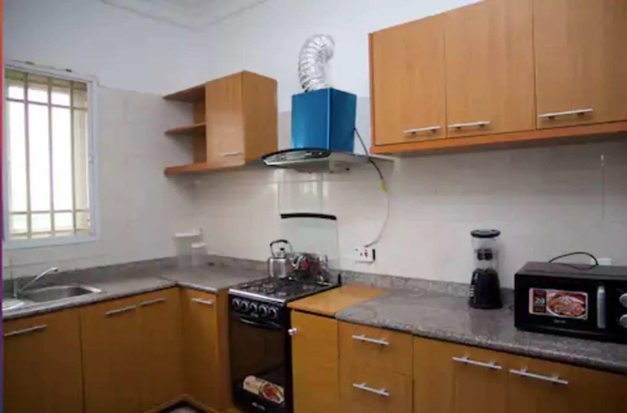 Microwave, oven, cookware/dishes/utensils, spices