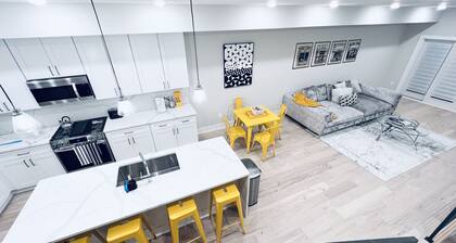 Designer 3BDR Rooftop Monument View&Parking Near H St Corridor Free Cancellation