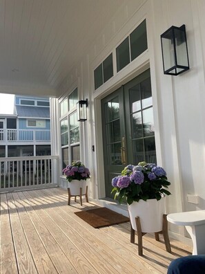 Terrace/patio - "Pelican Trace"~New Lux Build~Gulf/Park Views~Private Pool~Beach Gear~Gulf Trace (Santa Rosa Beach)