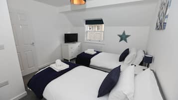 2 bedrooms, iron/ironing board, Internet