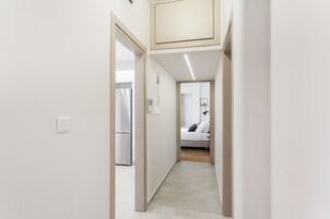 Apartamento Deluxe, 2 habitaciones | 2 dormitorios, colchones con acolchado adicional, escritorio