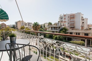 Apartamento Deluxe, 2 habitaciones | Terraza o patio