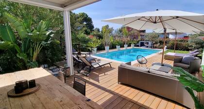 Modern 3 bedroom villa with private pool, Hauts de Vaugrenier