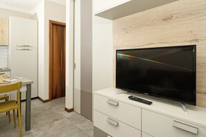 Interior - Lauri 0/18 by Wonderful Italy (Desenzano del Garda)