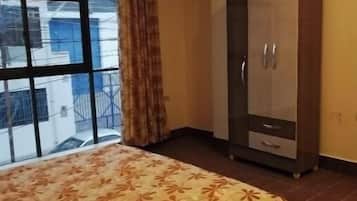 2 bedrooms, WiFi, bed sheets