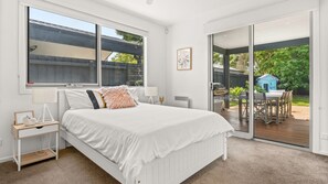 4 多间卧室、熨斗/熨衣板、旅行婴儿床、上网接入