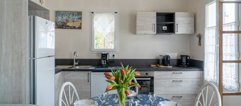 Less than 500m from the beach, 2 adults - 3 child