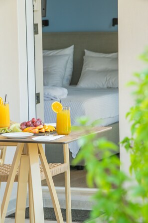 Deluxe Room, Pool View | Terrace/patio - Almiriki Chios Rooms & Apartments  (Chios)