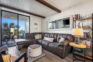 TV, fireplace - The Lagoon and Gulf in one sweet condo! (Gulf Shores)