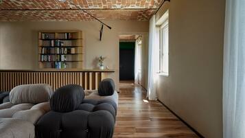 Superior Suite, 1 Katil Raja (King) | Cadar kapas Mesir, peralatan tempat tidur premium, gebar bulu kapas