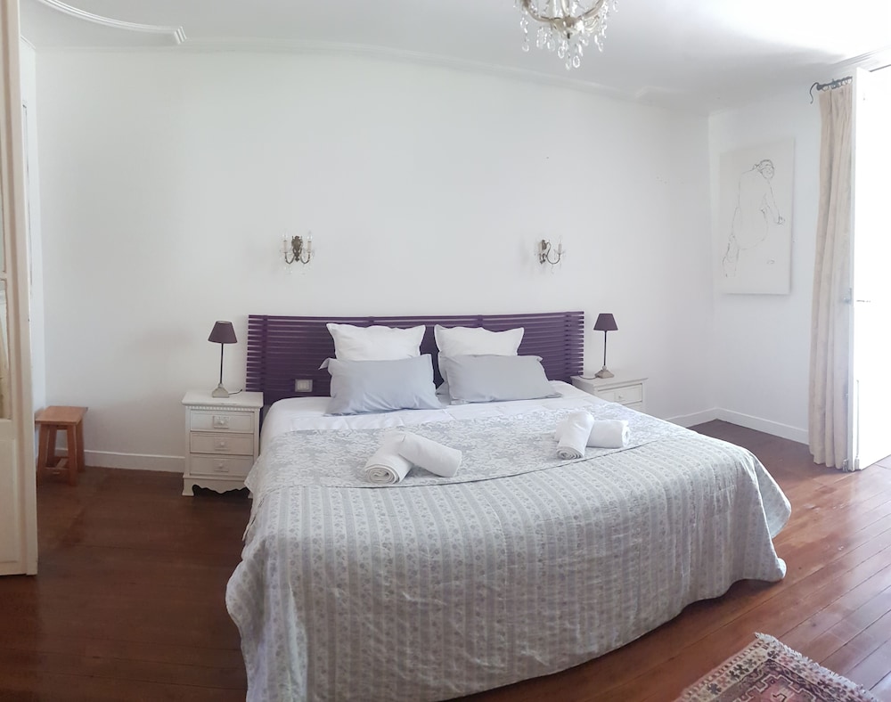 Very beautiful charming house with large heated swimming pool near