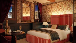 Down duvets, minibar, in-room safe, desk - Eight Venezia (Venice)