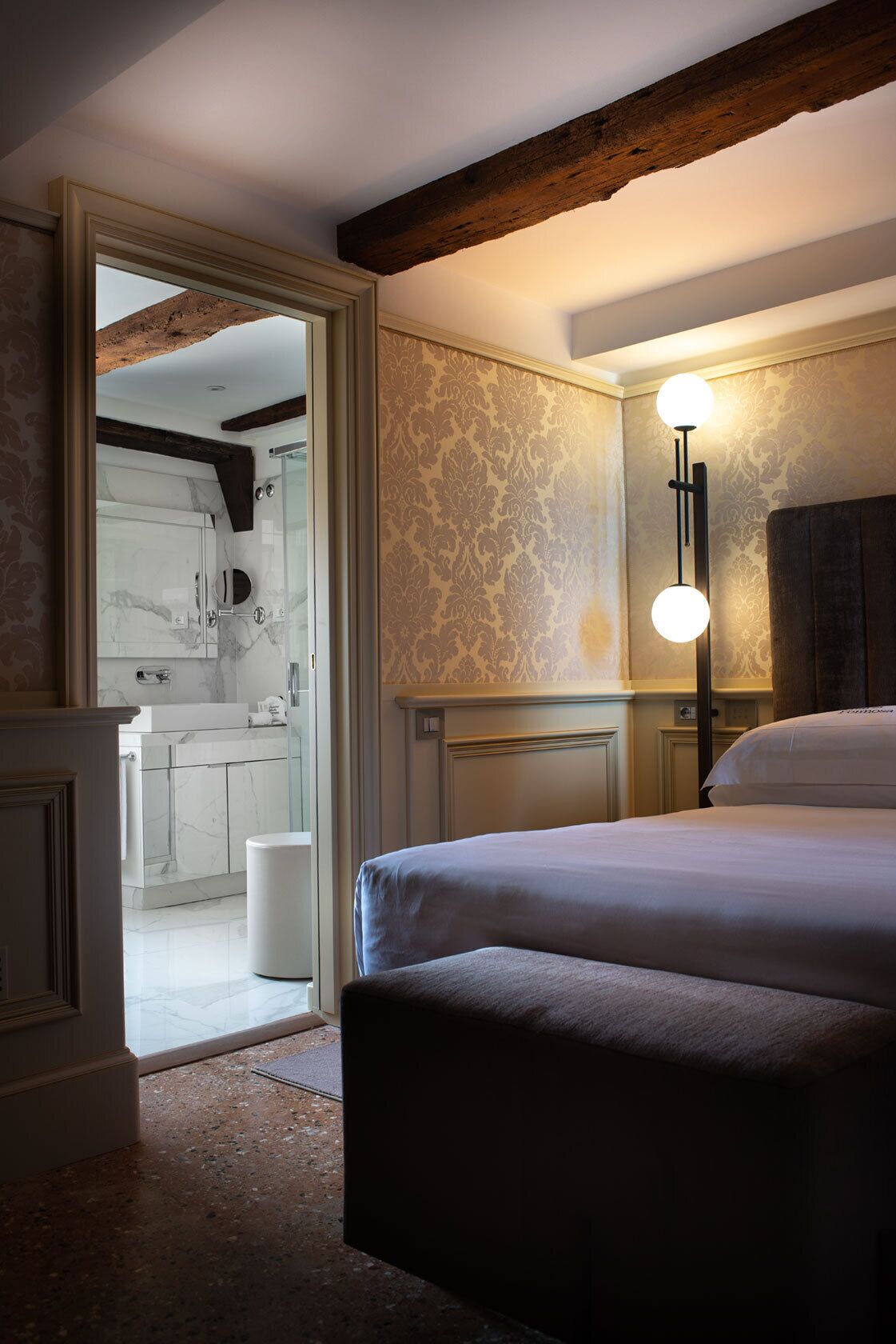 Couette en duvet d'oie, minibar, coffres-forts dans les chambres, bureau