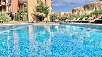 Piscine extérieure