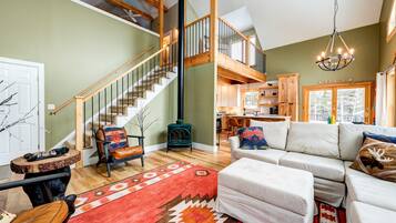 Smart TV, fireplace, video games, books