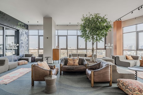 Lounge. WorkNomads LAB Hotel-Coliving & Coworking