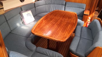 Yacht Miss MELINA | Living room