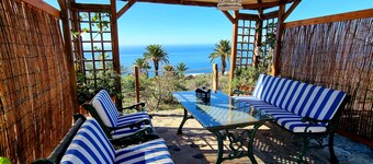 House with private pool, sea views and WI-FI in Tijarafe, La Palma