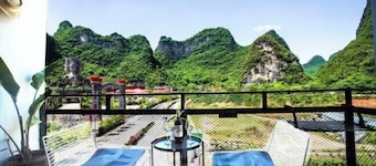 Yangshuo Xitian Yueshan Hotel (Eternal Love)