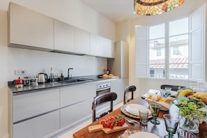 Fridge, microwave, oven, dishwasher