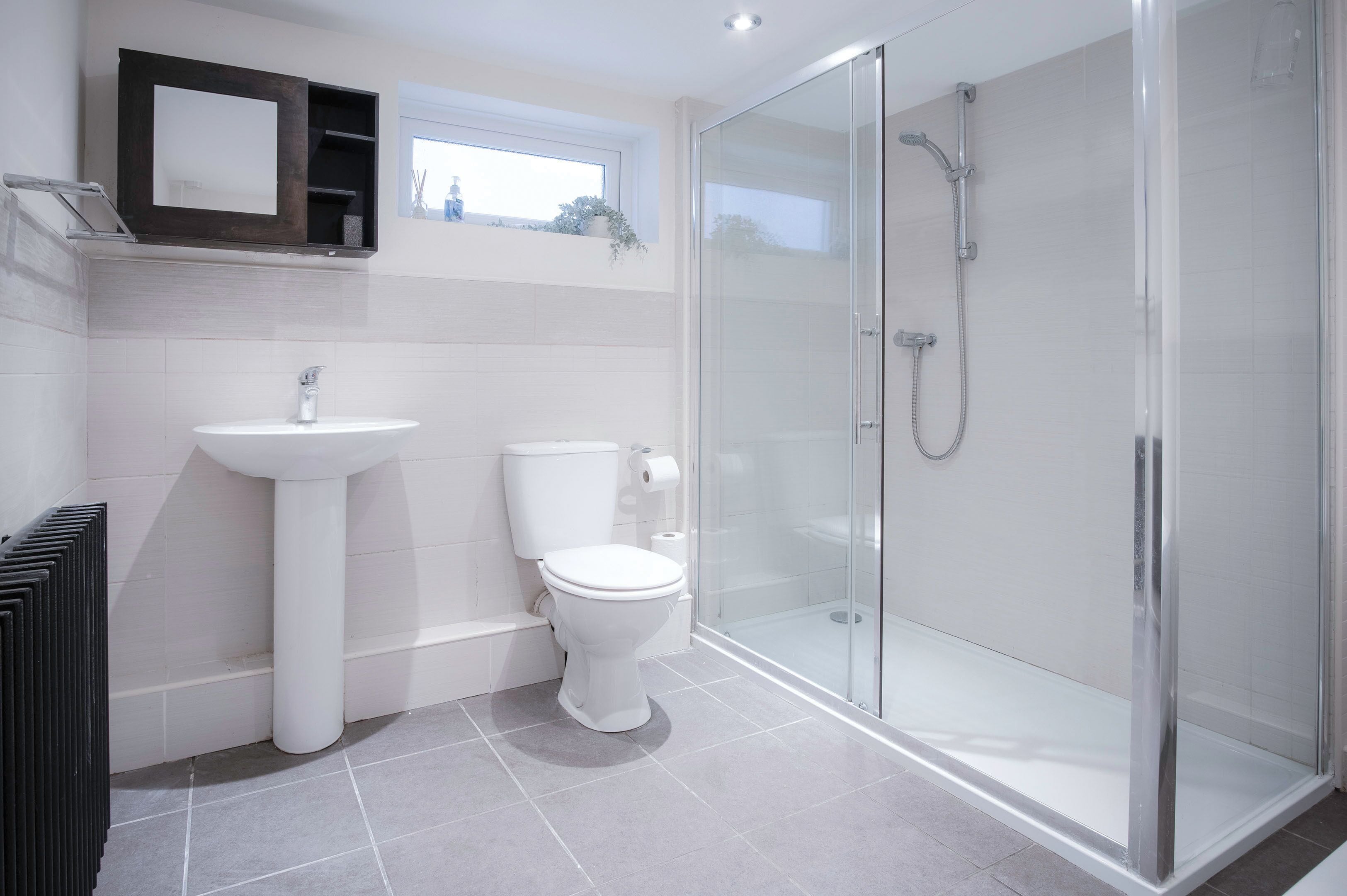 Standard Apartment | Bathroom | Hair dryer, towels