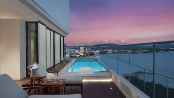 Penthouse, 3 phòng ngủ | 1 phòng ngủ, bộ đồ giường cao cấp, chăn bông, bàn