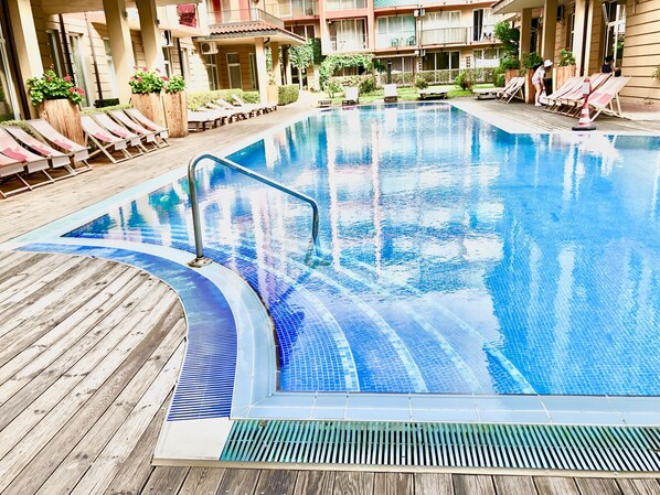 Outdoor pool - MENADA * SUNNY * View * Large apartment for 6 person (Несебър)