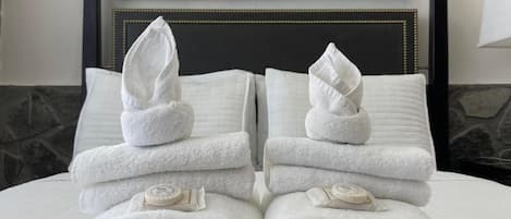 Deluxe Suite, 2 Bedrooms, Beach View (Deluxe 2BDR Family Suite) | 1 bedroom, premium bedding, Tempur-Pedic beds, individually decorated