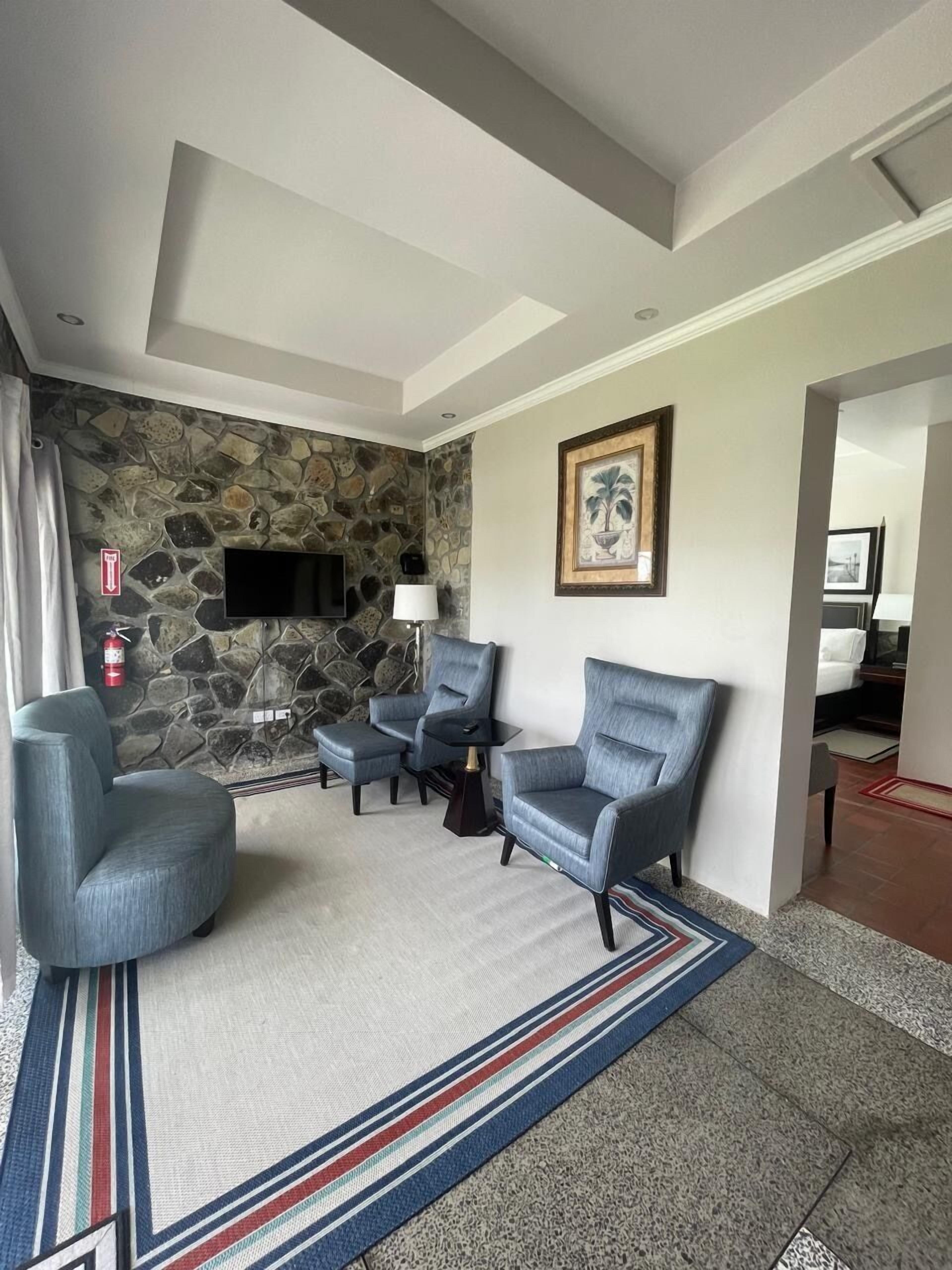 Gallery Suite, 1 Bedroom, Garden View | Living area | 55-inch Smart TV with digital channels, TV, Netflix