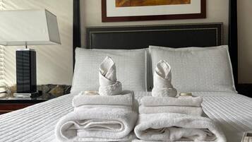 Deluxe Suite, 1 Bedroom, Accessible, Beach View | 1 bedroom, premium bedding, Tempur-Pedic beds, individually decorated