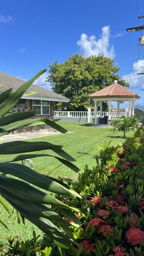 Mặt tiền nơi lưu trú