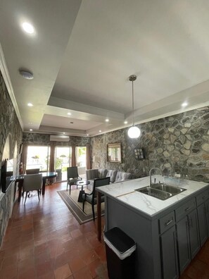 Gallery Suite, 2 Bedrooms (Deluxe 2BDR Family Suite) | Private kitchen | Fridge, microwave, coffee/tea maker, electric kettle - Stonetrail (Villa)