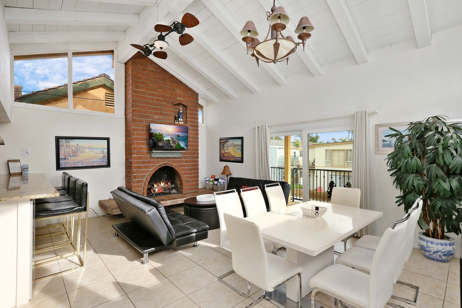 Casa Balboa | Minutes from the Beach!