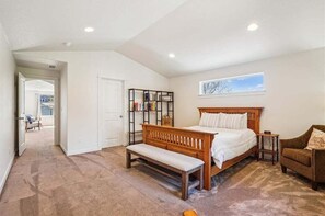 4 bedrooms, Internet, bed sheets