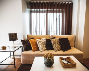 Fernseher, Netflix, Streaming-Dienste